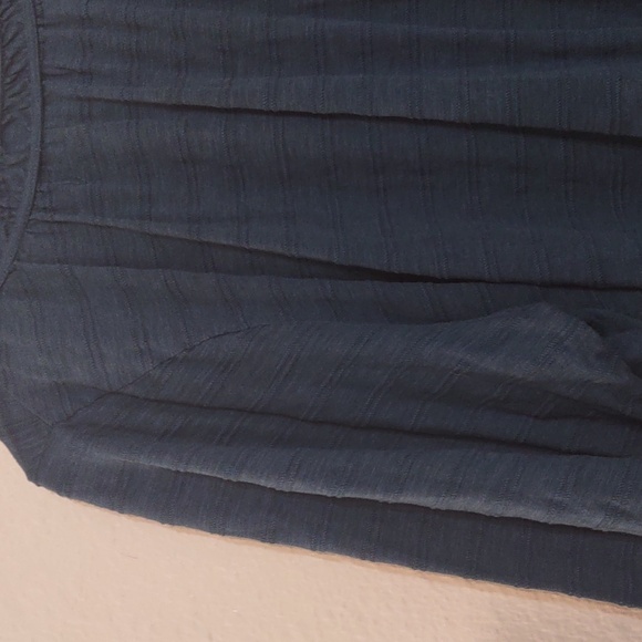 PRE OWNED LANE BRYANT LONG SLEEVE SHIRT COLOR FOREST GREEN SIZE 18/20 - Picture 9 of 12